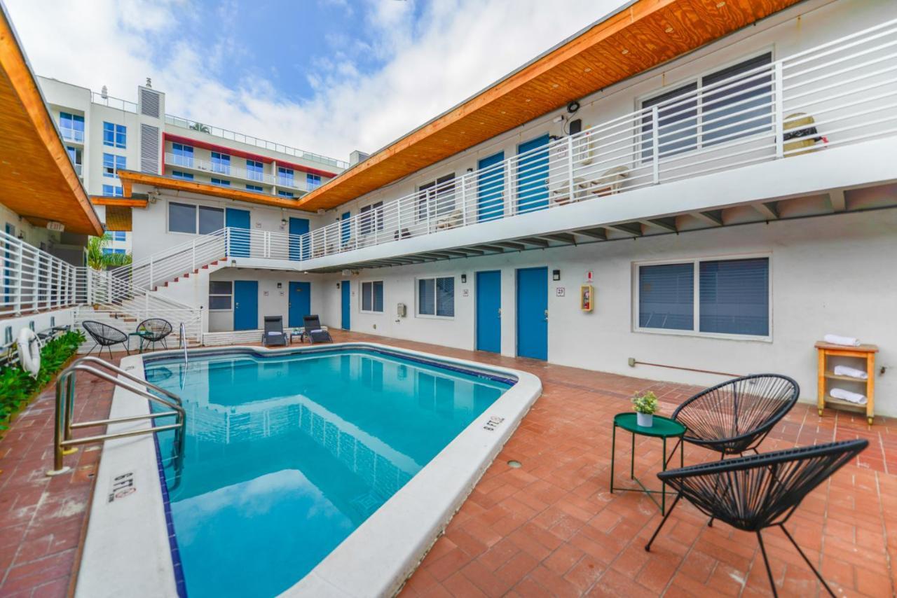 Cozy 1 Bedroom With Pool Steps From The Beach #47 Голливуд Экстерьер фото