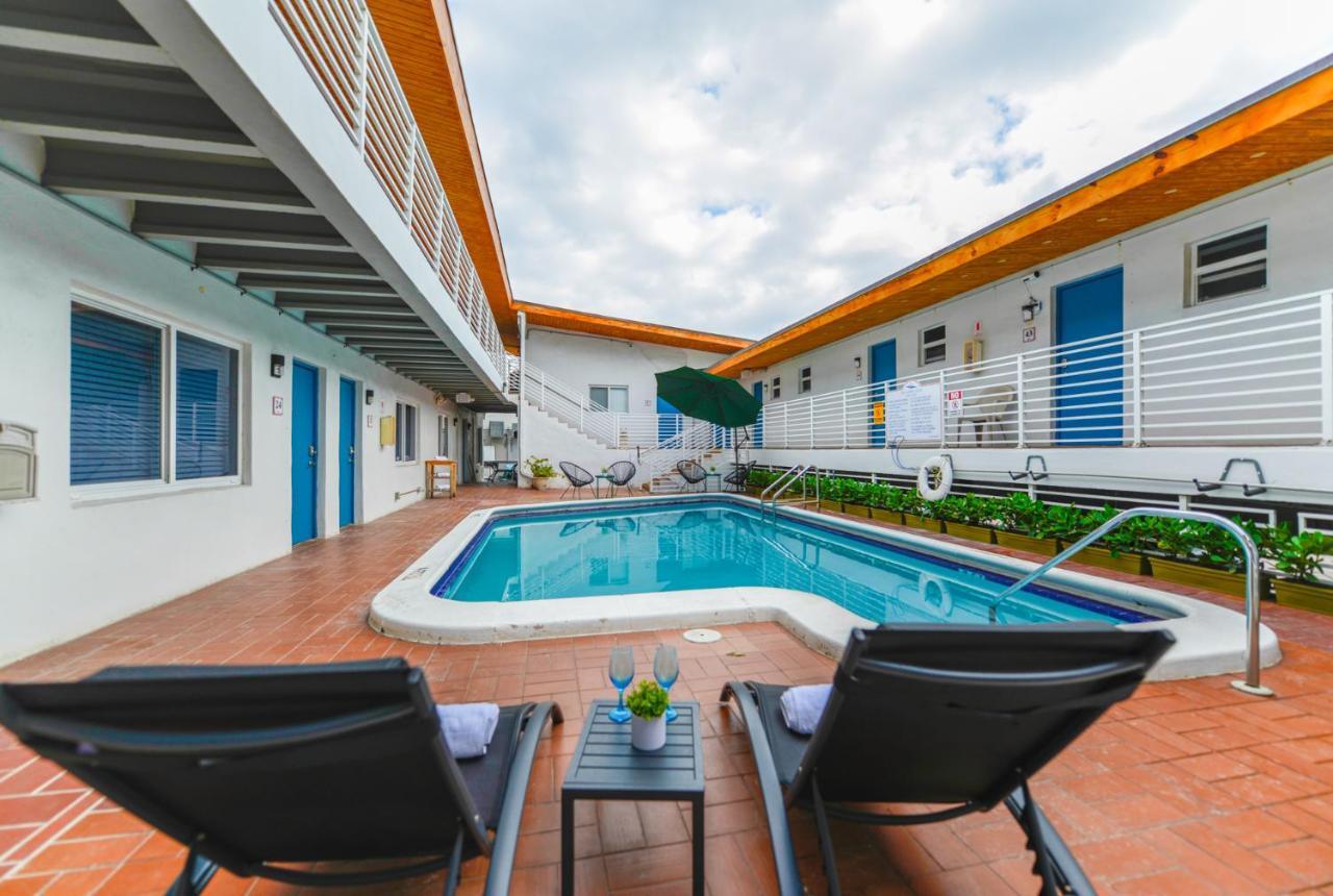 Cozy 1 Bedroom With Pool Steps From The Beach #47 Голливуд Экстерьер фото